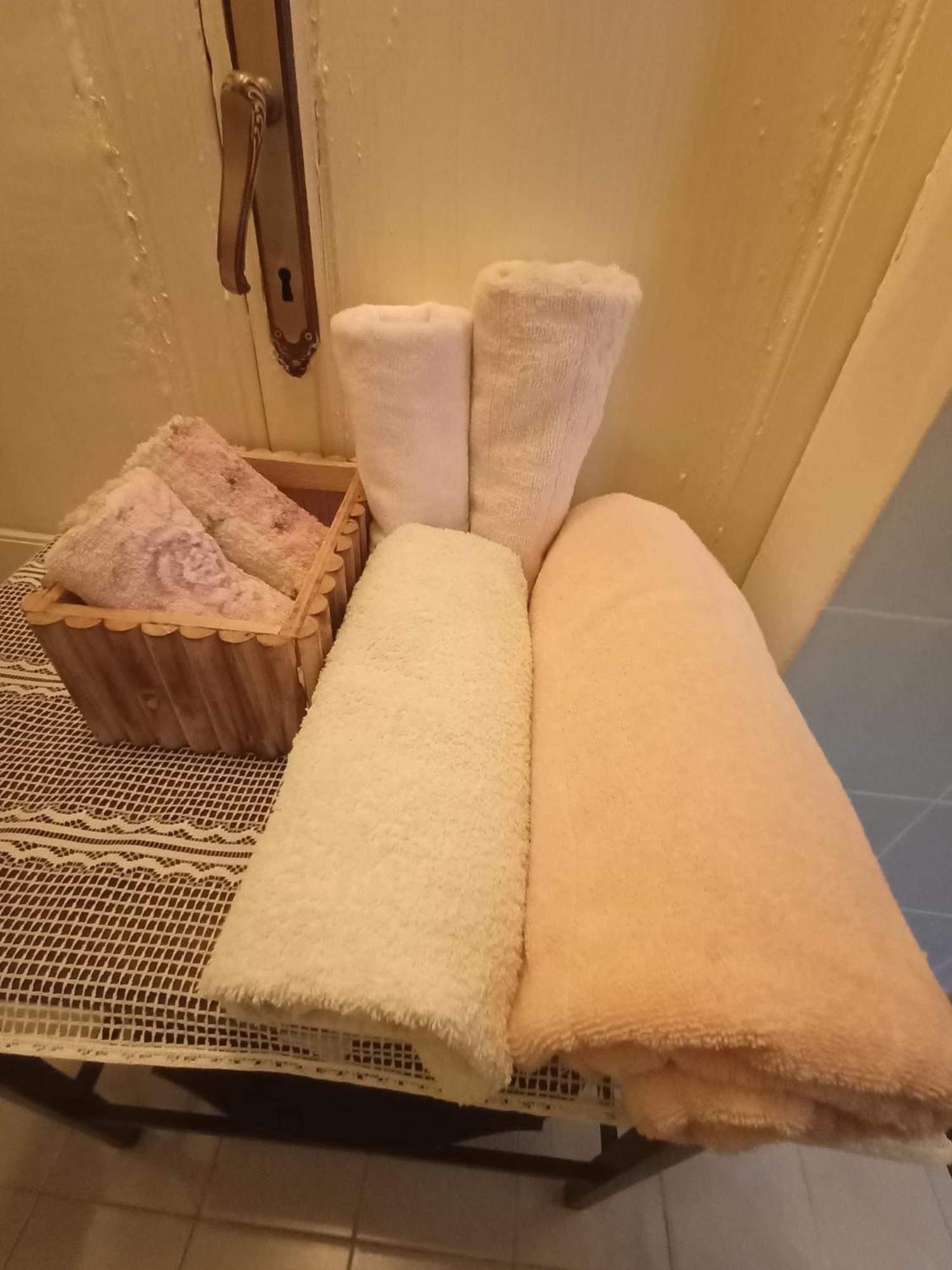 Foresteria Lombarda B & B Ca' Pelitti Ganna Eksteriør bilde